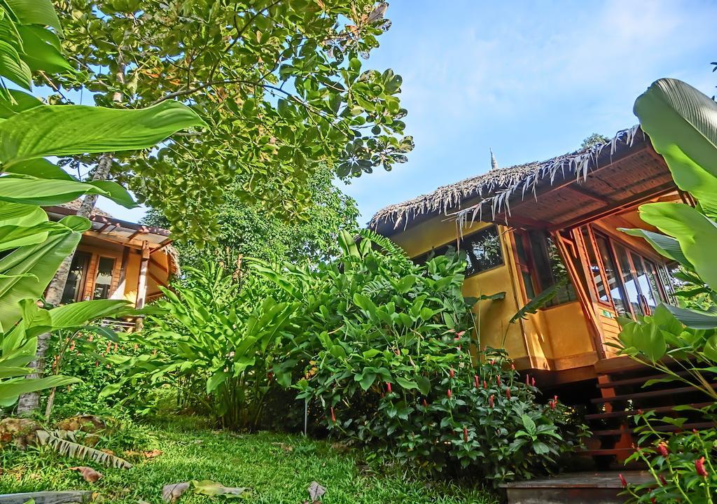 通山平台度假村 甲米 外观 照片